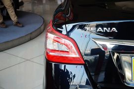 2014款日产天籁2.0L