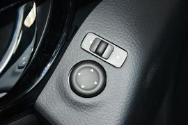 2016款日产逍客2.0L