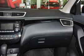 2016款日产逍客2.0L