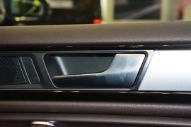 2016款大众途锐3.0TSI舒适型