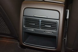 2016款大众途锐3.0TSI舒适型