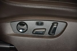 2016款大众途锐3.0TSI舒适型