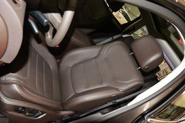 2016款大众途锐3.0TSI舒适型