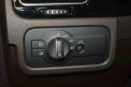 2016款大众途锐3.0TSI舒适型