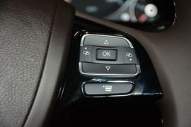2016款大众途锐3.0TSI舒适型