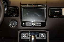2016款大众途锐3.0TSI舒适型