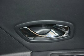 2015款雷诺风朗2.0L时尚版