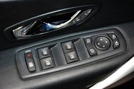 2015款雷诺风朗2.0L时尚版