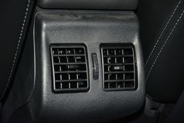 2015款雷诺风朗2.0L时尚版