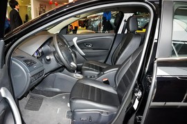 2015款雷诺风朗2.0L时尚版