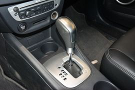 2015款雷诺风朗2.0L时尚版