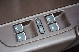 2016款大众途锐3.0TSI高配型