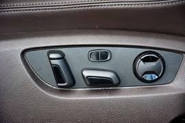 2016款大众途锐3.0TSI高配型