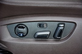 2016款大众途锐3.0TSI高配型