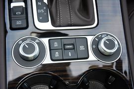 2016款大众途锐3.0TSI高配型