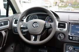 2016款大众途锐3.0TSI高配型