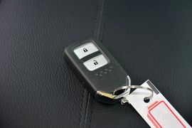 2016款本田歌诗图2.4L豪华版