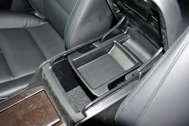 2016款本田歌诗图2.4L豪华版