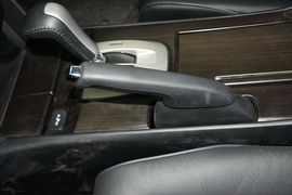 2016款本田歌诗图2.4L豪华版