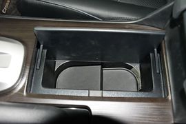 2016款本田歌诗图2.4L豪华版