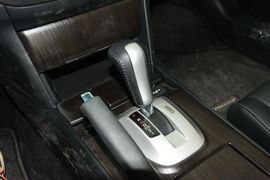 2016款本田歌诗图2.4L豪华版