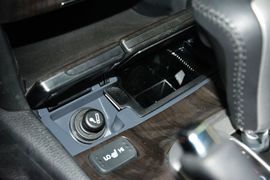 2016款本田歌诗图2.4L豪华版