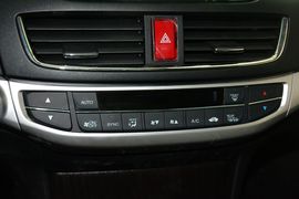 2016款本田歌诗图2.4L豪华版