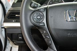 2016款本田歌诗图2.4L豪华版