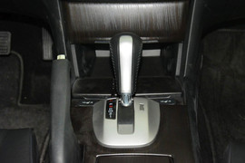 2016款本田歌诗图2.4L豪华版