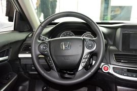 2016款本田歌诗图2.4L豪华版