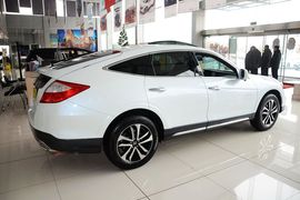 2016款本田歌诗图2.4L豪华版