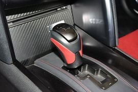 2015款日产GT-R