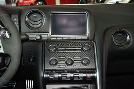 2015款日产GT-R