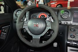 2015款日产GT-R