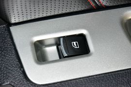 2015款哈弗H6升级版1.5T手动两驱精英型