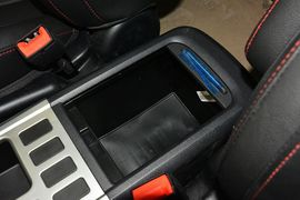 2015款哈弗H6升级版1.5T手动两驱精英型