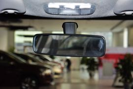 2016款雪铁龙全新爱丽舍1.6L手动时尚型