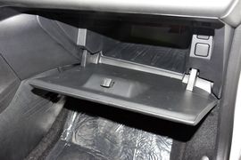 2016款雪铁龙全新爱丽舍1.6L手动时尚型