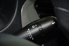 2016款雪铁龙全新爱丽舍1.6L手动时尚型