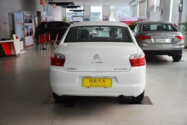 2016款雪铁龙全新爱丽舍1.6L手动时尚型