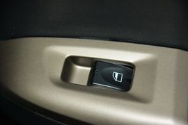 2016款海马M3