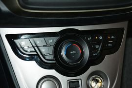 2016款海马M3