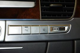 2014款奥迪A8L
