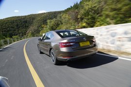 2016款速派1.8TSI评测组图