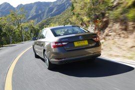 2016款速派1.8TSI评测组图