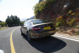 2016款速派1.8TSI评测组图