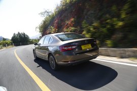 2016款速派1.8TSI评测组图