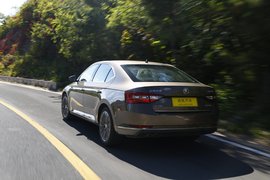 2016款速派1.8TSI评测组图