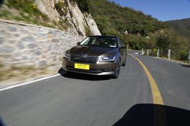 2016款速派1.8TSI评测组图