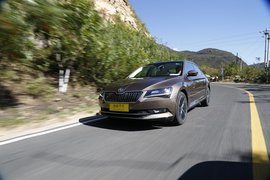 2016款速派1.8TSI评测组图